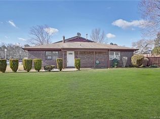 122 Greenwood Loop Rd, Brick, NJ 08724