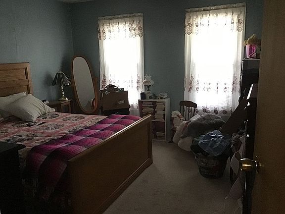5th image of 215 W Water St