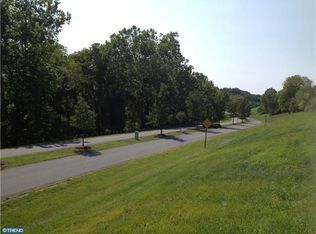 96 Wessex Ct, Reading, PA 19606