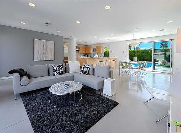 4th image of 950 N Cibola Cir
