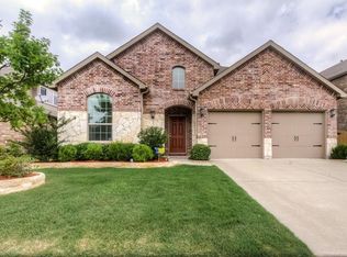 160 Hampton Dr, Fate, TX 75087