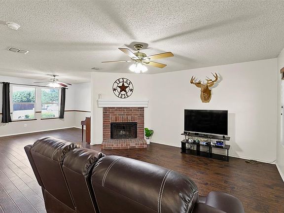 4th image of 3421 Jacobs Dr
