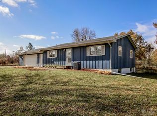 1854 Parker Ave, Marshalltown, IA 50158