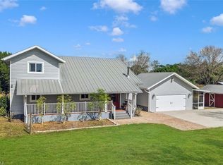 21151 Lonesome Ln, Alva, FL 33920