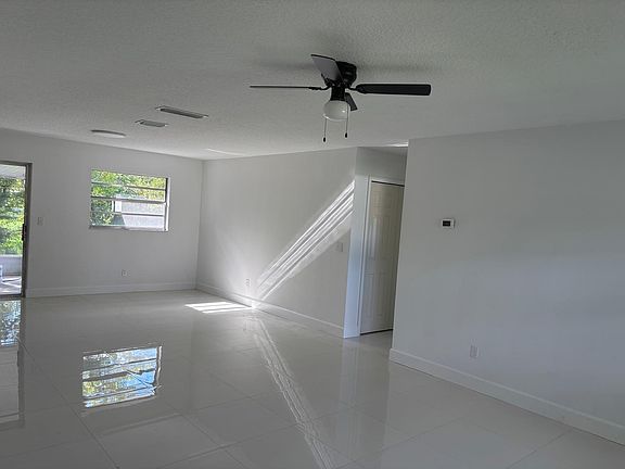 4th image of 4080 Raney Rd
