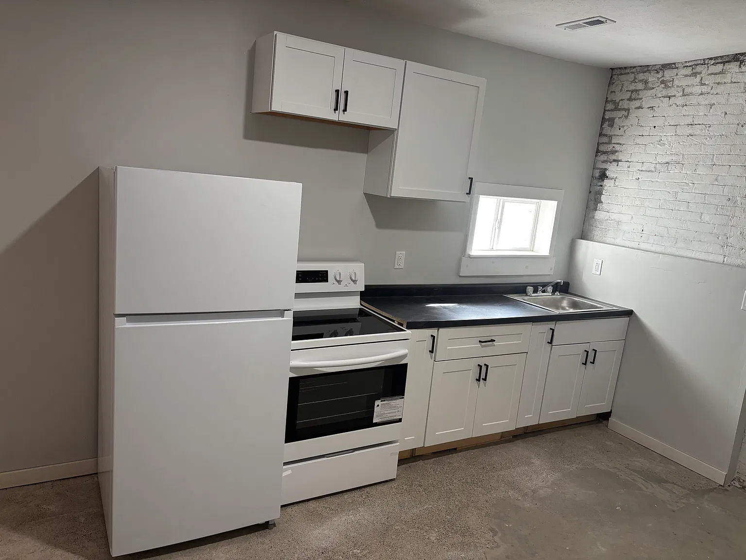 2 bed, 1012 sqft, $1,300 — Photo 4