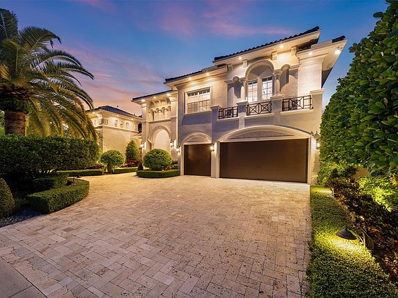 2nd image of 531 Coconut Palm Terrace