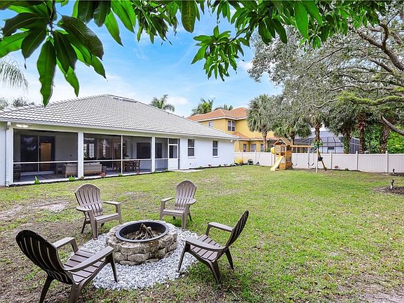 5th image of 14900 Indigo Lakes DR