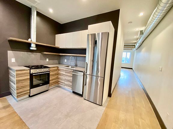 5th image of 242 Hawthorne St Floor 4