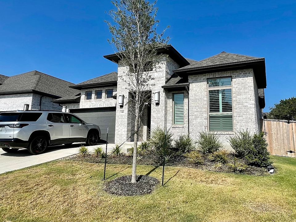 1st image of 246 Eagle Ford Dr