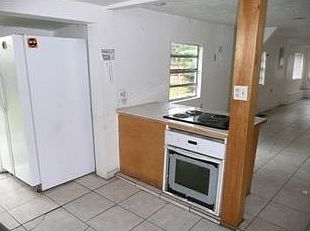 3rd image of 4808 NW 31st Ct