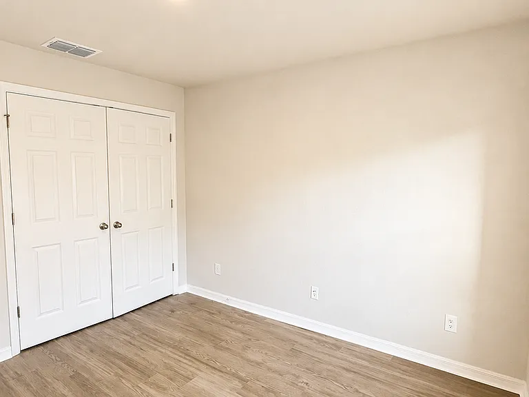 363 Greenbriar Blvd — Photo 14