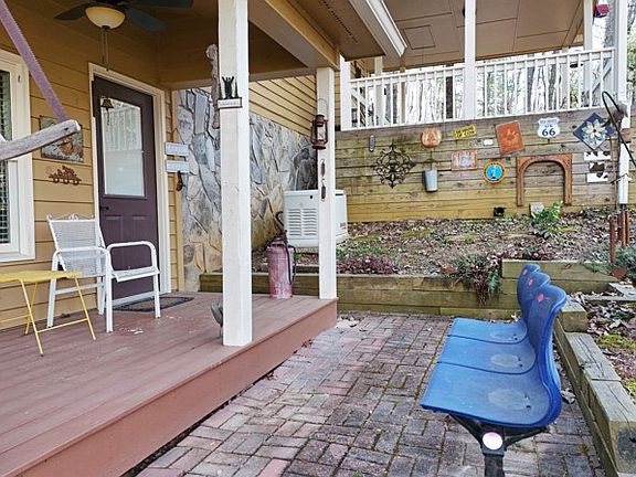 4th image of 705 Laurel Ridge Dr