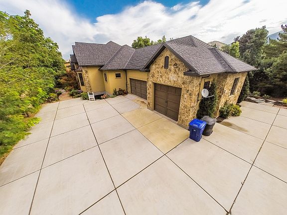 5th image of 2223 E Stillman Ln