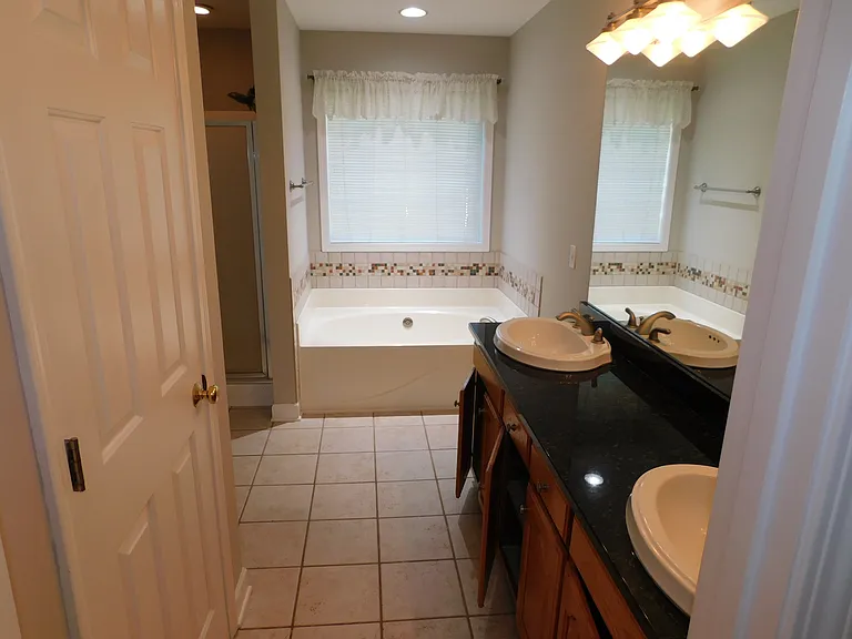 235 Harbor Landing Dr — Photo 9