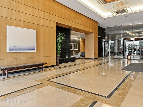 3rd image of 600 N Lake Shore Dr APT 2001