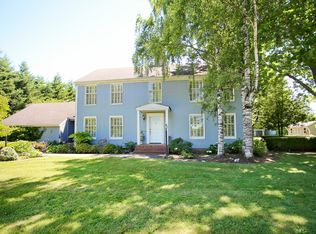 30590 Beacon Dr W, Junction City, OR 97448