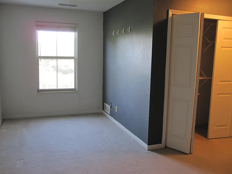 123 Fieldcrest St #303 — Photo 7