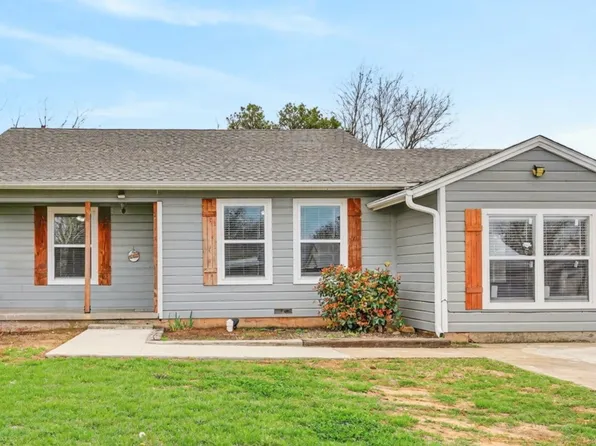 2108 SE 19th St, Mineral Wells, TX 76067