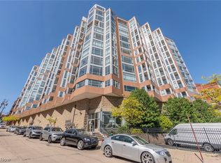 2222 Detroit Ave APT 902, Cleveland, OH 44113