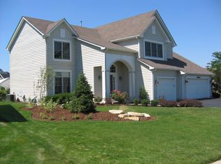 39W262 Sheldon Ln, Geneva, IL 60134