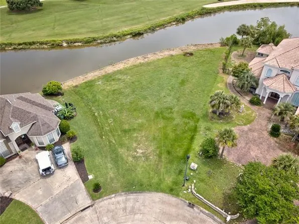 473 E Honors Point Ct, Slidell, LA 70458