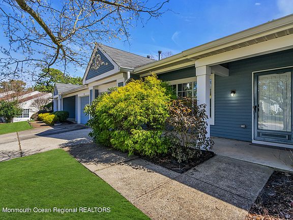 4th image of 1050B Buckingham Drive
