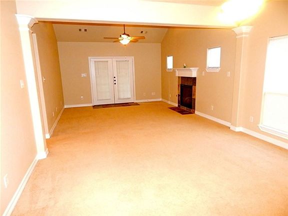 2nd image of 504 Forest Glen Dr