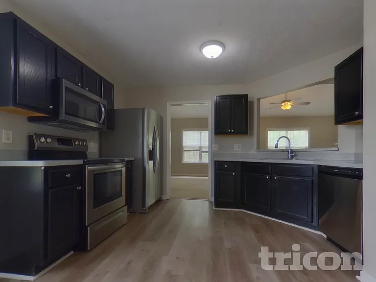 6452 Shadow Ct — Photo 3