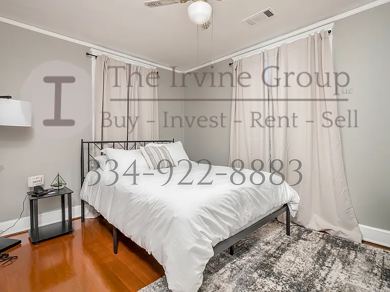 1501 Winona Ave — Photo 12