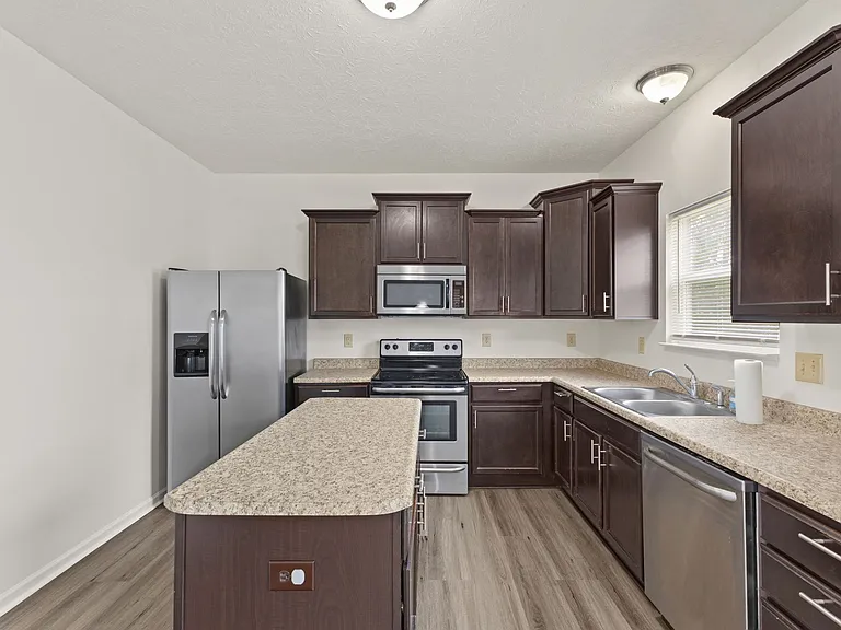 18139 Pennsy Way #10 — Photo 3