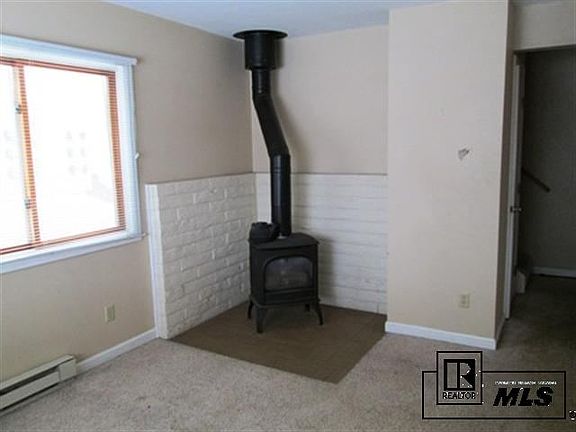 2nd image of 29 Cypress Ct