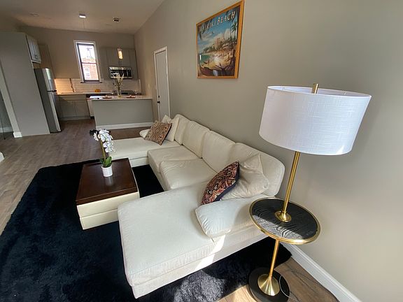 2nd image of 4705 Washington Blvd #B
