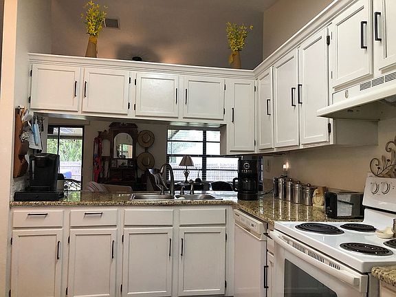 4th image of 1239 Wyoming Dr SE