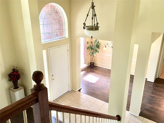 4th image of 4001 Windy Meadow Dr