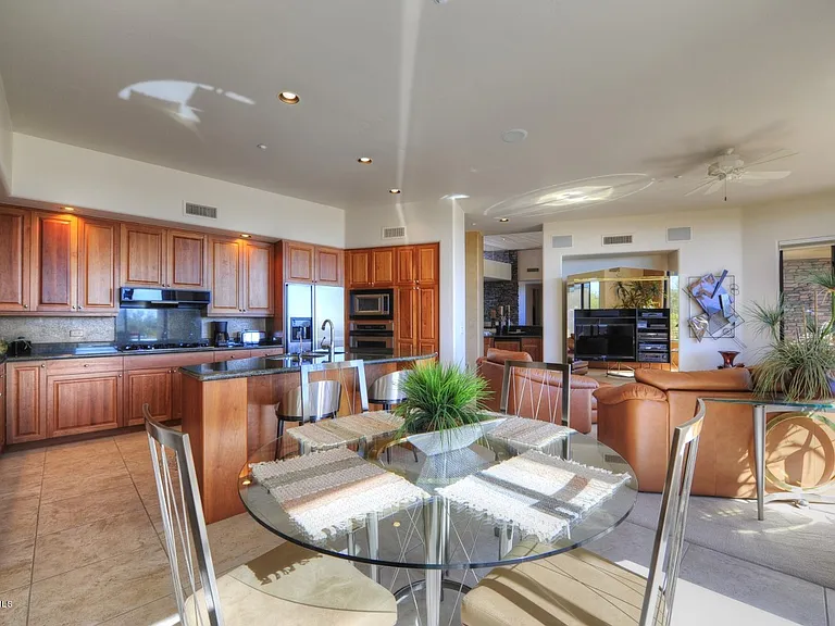 10277 E Nolina Trl — Photo 3
