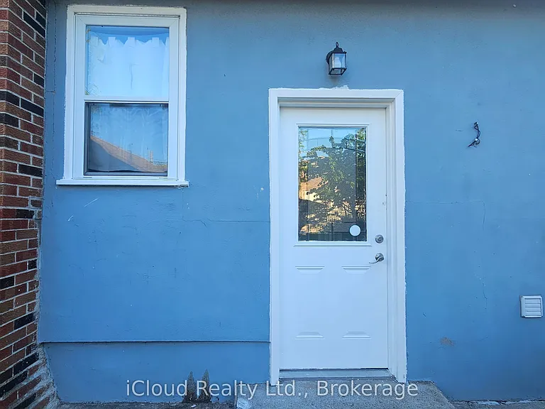 111 Bexhill Ave #BSMNT — Photo 1