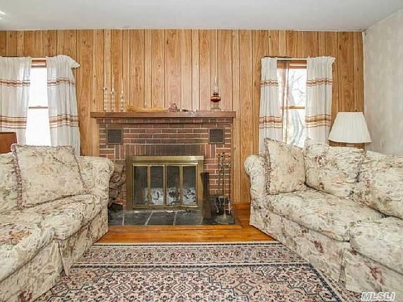 5th image of 34 Park Lane Dr