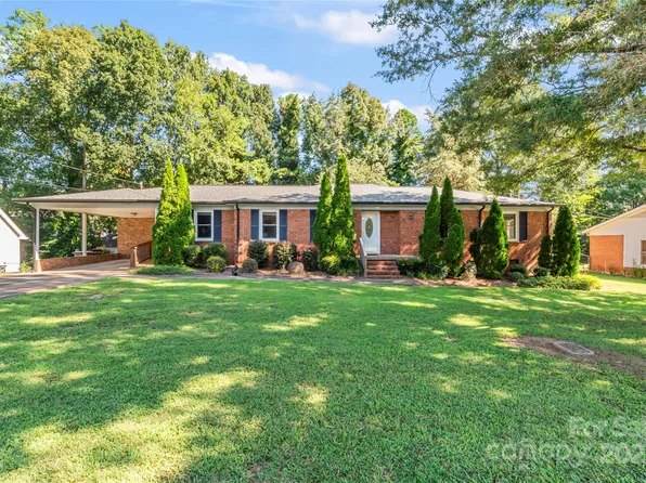 331 Windy Rush Rd, Kannapolis, NC 28081