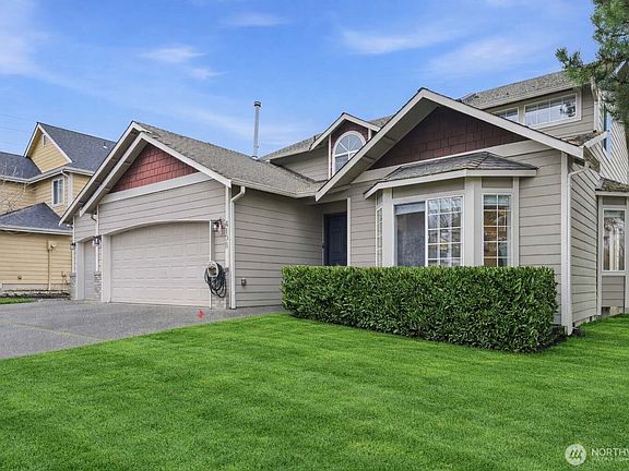 2nd image of 4108 NE 7th Street