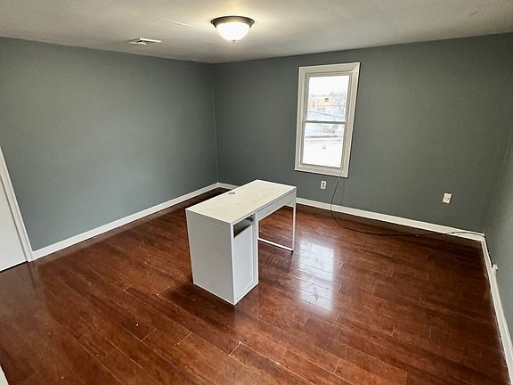 4th image of 1303 Asbury Ave APT 2