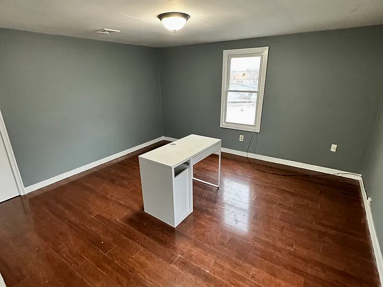 1303 Asbury Ave #2 — Photo 4