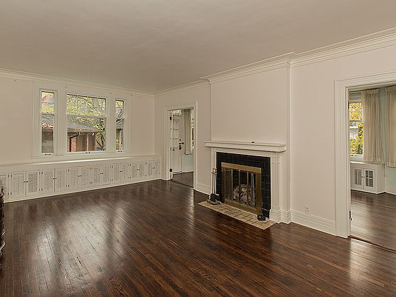 2nd image of 2231 Chatfield Dr