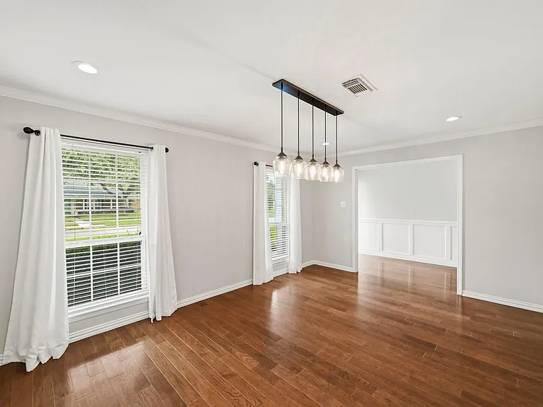 6131 Yarwell Dr — Photo 7