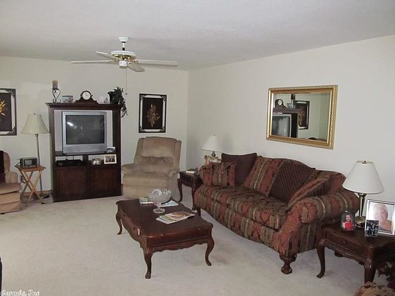 3rd image of 13 Tishimingo Dr