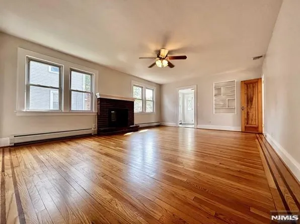 324 Lambert Ave, Northvale, NJ 07647