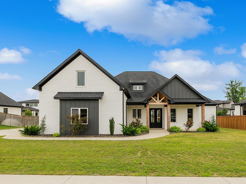 1st image of 4905 Lake Vista Dr