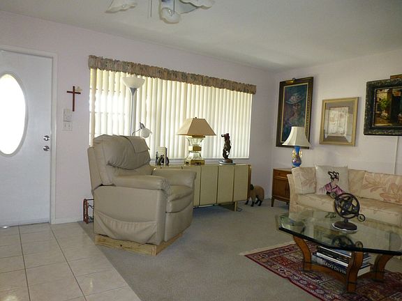 2nd image of 2541 NE 11th St APT 116