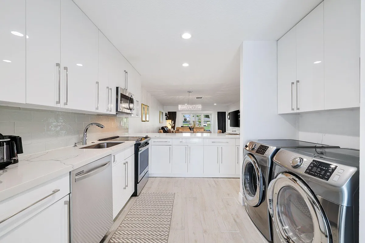 Building Photo - 1031 Citrus Way #102-D