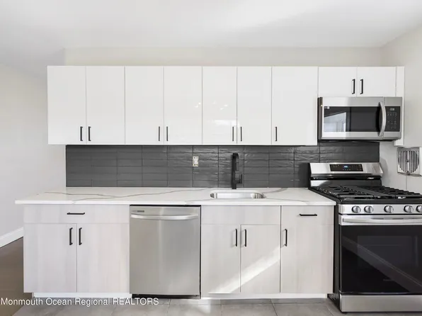 29 Brandies Road, Toms River, NJ 08757